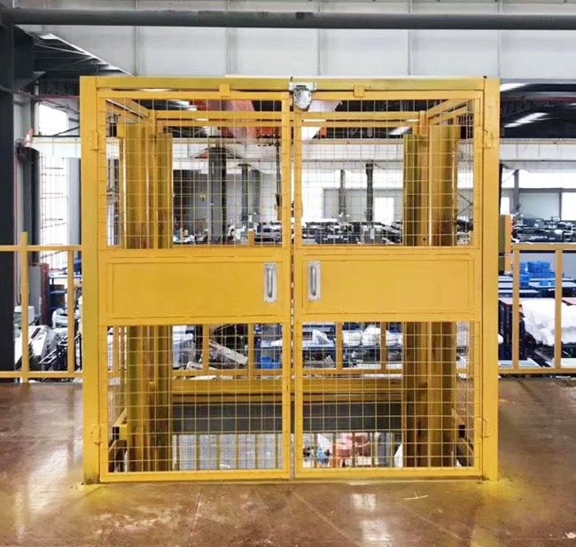 洛阳智能导轨式升降机亮相